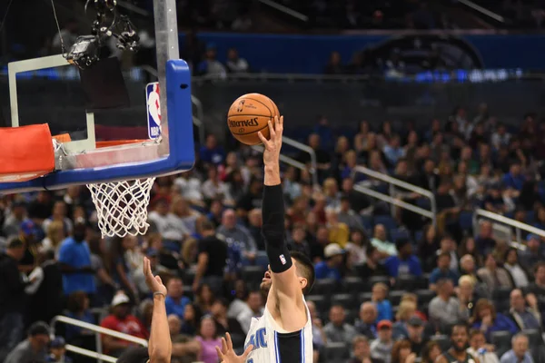 Die Orlando Magic Empfangen Februar 2019 Die Brooklyn Nets Amway — Stockfoto