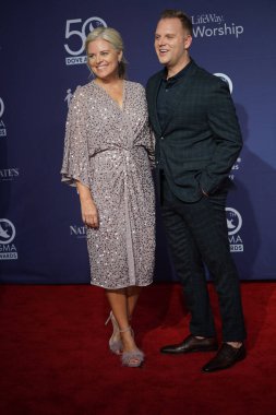 15 Ekim 2019 'da Nashville, Tennessee' deki Linbscome Üniversitesi 'nde verilen 50. GMA Dove Ödülleri sırasında kırmızı halı. 