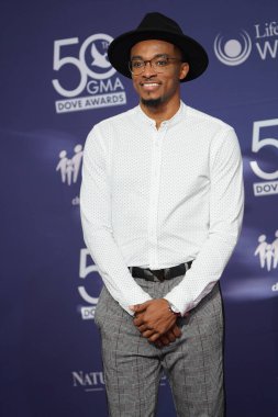 15 Ekim 2019 'da Nashville, Tennessee' deki Linbscome Üniversitesi 'nde verilen 50. GMA Dove Ödülleri sırasında kırmızı halı. 