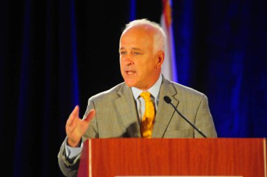 Florida Valisi Rick Scott 13 Ekim 2015 'te Orlando Florida' daki İnanç Sempozyumu 'nda konuşma yapacak. Fotoğraf: Marty Jean-Louis