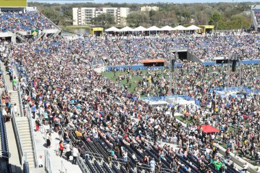 23 Şubat 2019 'da Orlando Florida' daki Dünya Kampı Stadyumunda Hristiyan Uyanışı.  