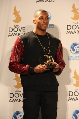 15 Ekim 2013 'te Tennessee, Nashville' deki Allen Arena 'da düzenlenen 44. GMA Dove Ödülleri' nin sahne arkasında..