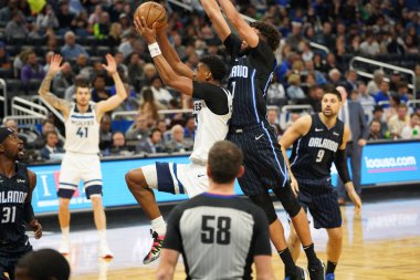 Orlando Magic 28 Şubat 2020 tarihinde Orlando Florida 'da Amway Center' da Minnesota Timberwolves 'a ev sahipliği yapar..  