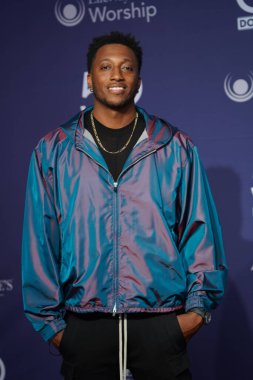 15 Ekim 2019 'da Nashville, Tennessee' deki Linbscome Üniversitesi 'nde verilen 50. GMA Dove Ödülleri sırasında kırmızı halı.