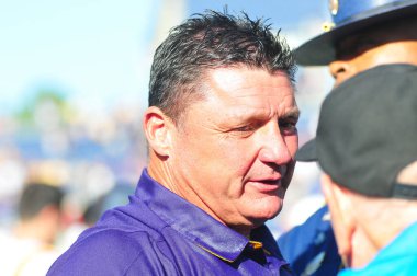 LSU, 31 Aralık 2016 tarihinde Orlando Florida 'daki Kamp Dünya Stadyumu' nda oynanan 71. Citrus Kupası 'nda Louisville ile karşılaşacak..  
