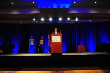 Florida Valisi Rick Scott 13 Ekim 2015 'te Orlando Florida' daki İnanç Sempozyumunda konuşma yapacak..