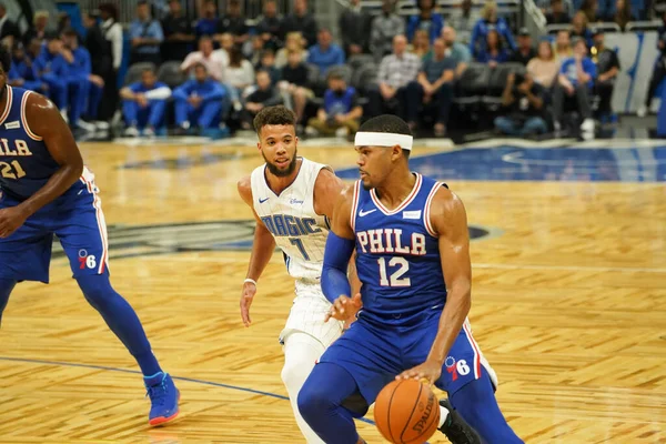 Orlando Magic 13 Ekim 2019 'da Florida, Orlando' daki Amway Center 'da Philadelphia 76ers' a ev sahipliği yaptı.. 