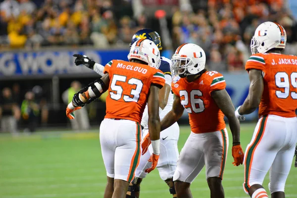 West Virginia Mountaineers Menghadapi Miami Hurricanes Saat Russell Bowl Stadion — Stok Foto