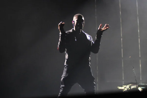 Singer Usher Performs Amway Center Orlando Florida December 2014 — Stock Photo, Image