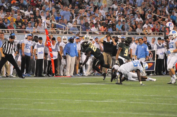 Carolina Del Norte Enfrenta Baylor Durante Russell Athletic Bowl Camping —  Fotos de Stock