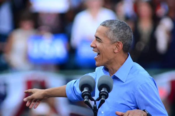 Prezident Barack Obama Vystoupí Shromáždění Kampaně Stadionu Osceola Heritage Park — Stock fotografie