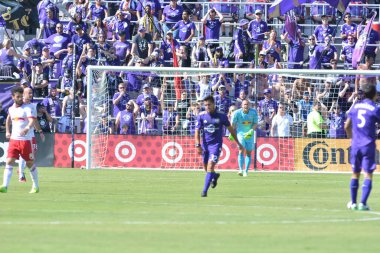 Orlando City SC, 9 Nisan 2019 'da Orlando, Florida' daki Citrus Bowl 'da New York Red Bulls' a ev sahipliği yapıyor..  