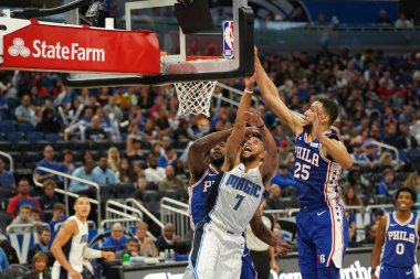 Orlando Magic 13 Ekim 2019 'da Florida, Orlando' daki Amway Center 'da Philadelphia 76ers' a ev sahipliği yaptı..  