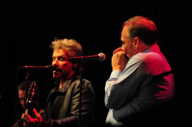 Şarkıcı Jon Bon Jovi, 5 Kasım 2016 'da St. Petersburg Florida' da Devlet Street Theater in Support of HIllary Clinton 'ın Başkan İhalesi' nde sahne alıyor.