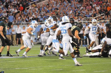 Kuzey Carolina 29 Aralık 2015 tarihinde Orlando Florida 'daki Kamp Dünya Stadyumu' nda oynanan Russell Atletizm Kupası 'nda Baylor ile karşılaşacak..