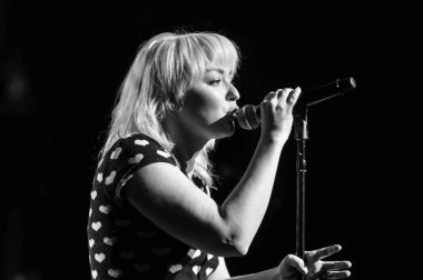 Christian Rock Bands Audio Adrenaline ve Kutless 23 Mart 2014 'te Osceola Sahne Sanatları Merkezi Kissimmee, FL' de sahne almaktadır..  