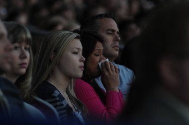 8 Nisan 2012 'de Orlando Florida' da yıllık Deniz Dünyasının Paskalya Gündoğumu Servisi.  