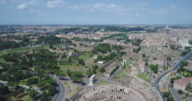 İtalya 'nın Roma' daki ünlü mezarının havadan görünüşü.. 