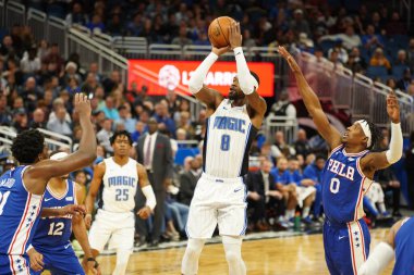 Orlando Magic 27 Aralık 2019 Cuma günü Orlando, Florida 'daki Amway Arena' da Philadelphia 76ers 'a ev sahipliği yapıyor..