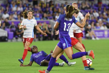 Orland Pride, 25 Ağustos 2018 'de Orlando Florida' daki Exploria Stadyumu 'nda Chicago Red Stars' a ev sahipliği yapıyor..  