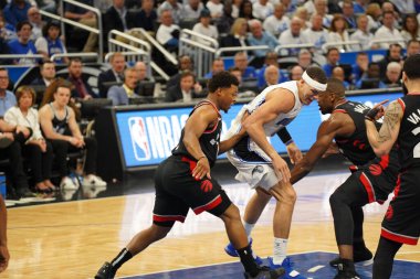 Orlando Magic 19 Nisan 2019 Cuma günü Orlando Florida 'daki Amway Arena' daki NBA Playoff 1 'de Toronto Rapçileri' ne ev sahipliği yapıyor.