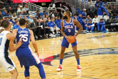 Orlando Magic 13 Ekim 2019 'da Florida, Orlando' daki Amway Center 'da Philadelphia 76ers' a ev sahipliği yaptı..  