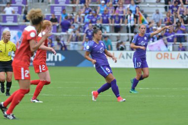 Orlando Pride 22 Nisan 2017 'de Orlando City Stadyumu' nda Washington Spirit 'e ev sahipliği yaptı.. 