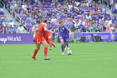 Orlando Pride 22 Nisan 2017 'de Orlando City Stadyumu' nda Washington Spirit 'e ev sahipliği yaptı..  
