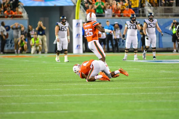 West Virginia Mountaineers Enfrentam Miami Hurricanes Durante 71St Russell Bowl — Fotografia de Stock