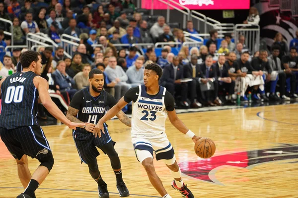 Orlando Magic 28 Şubat 2020 tarihinde Orlando Florida 'da Amway Center' da Minnesota Timberwolves 'a ev sahipliği yapar..  