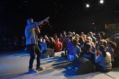 Crossover Kilisesi, 6 Ekim 2018 'de Tampa Florida' daki Crossover Kilisesi 'nde iki yıllık lezzet festivaline ev sahipliği yapıyor..  