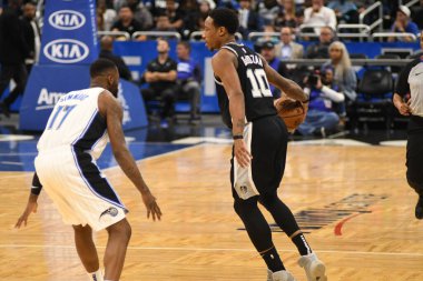 Orlando Magic, 19 Aralık 2018 tarihinde Orlando Florida 'daki Amway Center' da San Antonio Spurs 'a ev sahipliği yapmaktadır.. 