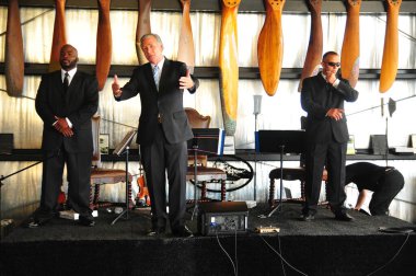 19 Eylül 2015 'te, Bebekler için Kahramanlar Sanford Florida' da bir bağış etkinliğine ev sahipliği yaptı..  