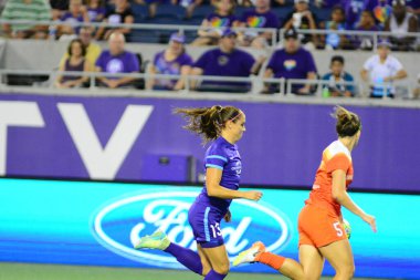 Orlando Pride sunucusu Houston Dash 23 Haziran 2016 'da Orlando Florida' daki Dünya Kampı Stadyumu 'nda..