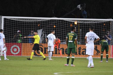 Los Angeles Galaksisi, 14 Temmuz 2020 'de Orlando Florida ABD' deki ESPN Vahşi Spor Dünyası 'nda düzenlenen MLS Sırt Turnuvası sırasında Portland Timbers ile karşı karşıya geldi.