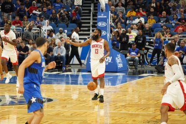 Orlando Magic, 13 Aralık 2019 Cuma günü Orlando, Florida 'daki Amway Center' da Houston Rockets 'a ev sahipliği yapıyor.