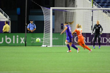 Orlando Pride sunucusu Houston Dash 23 Haziran 2016 'da Orlando Florida' daki Dünya Kampı Stadyumu 'nda..