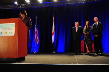 Florida Valisi Rick Scott 13 Ekim 2015 'te Orlando Florida' daki İnanç Sempozyumunda konuşma yapacak..  