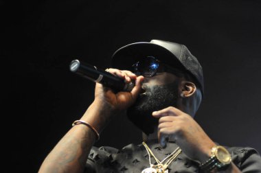 R & B Şarkıcıları Keith Sweat, Jagged Edge, Dru Hill ve Sisqo 15 Kasım 2014 'te Orlando Florida' daki CFE Arena 'da sahne aldılar..  