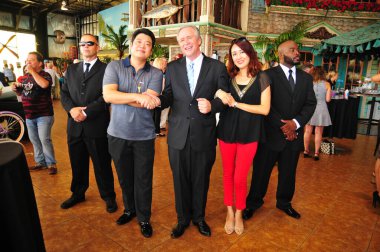 19 Eylül 2015 'te, Bebekler için Kahramanlar Sanford Florida' da bir bağış etkinliğine ev sahipliği yaptı..  