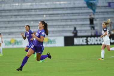 Orlando Pride, 23 Mayıs 2018 'de Orlando Florida' daki Exploria Stadyumu 'nda Kuzey Carolina Cesareti' ne ev sahipliği yapmaktadır..  