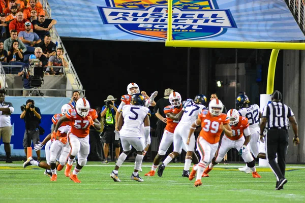 West Virginia Mountaineers Enfrentam Miami Hurricanes Durante 71St Russell Bowl — Fotografia de Stock