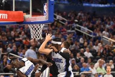 Orlando Magic 25 Ekim 2018 'de Orlando Florida' daki Amway Center 'da Portland Trail Blazers' ı sunar.. 