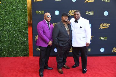 24 Mart 2018 Cumartesi günü Las Vegas 'taki Orleans Resort' ta düzenlenen 33. Yıldız Ödülleri Kırmızı Halı sırasında ünlüler.