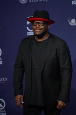 15 Ekim 2019 'da Nashville, Tennessee' deki Linbscome Üniversitesi 'nde verilen 50. GMA Dove Ödülleri sırasında kırmızı halı. 