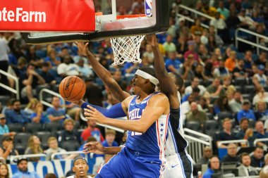 Orlando Magic 13 Ekim 2019 'da Florida, Orlando' daki Amway Center 'da Philadelphia 76ers' a ev sahipliği yaptı..  