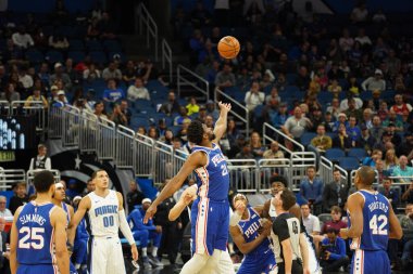Orlando Magic 27 Aralık 2019 Cuma günü Orlando, Florida 'daki Amway Arena' da Philadelphia 76ers 'a ev sahipliği yapıyor..