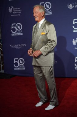 15 Ekim 2019 'da Nashville, Tennessee' deki Linbscome Üniversitesi 'nde verilen 50. GMA Dove Ödülleri sırasında kırmızı halı.