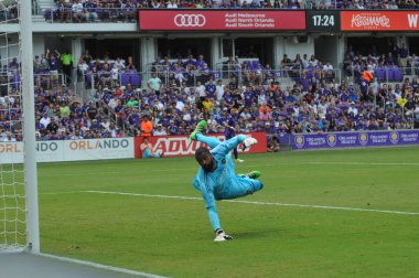 Orlando City 15 Nisan 2017 'de Florida, Orlando' daki Citrus Bowl 'da Los Angeles Galaksisine ev sahipliği yaptı.. 