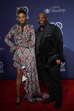 15 Ekim 2019 'da Nashville, Tennessee' deki Linbscome Üniversitesi 'nde verilen 50. GMA Dove Ödülleri sırasında kırmızı halı. 